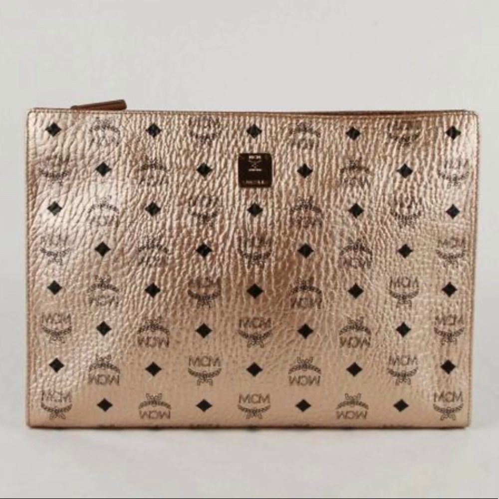 🔥SOLD🔥MCM Large Champagne Gold Clutch Pouch - Picture 1 of 6